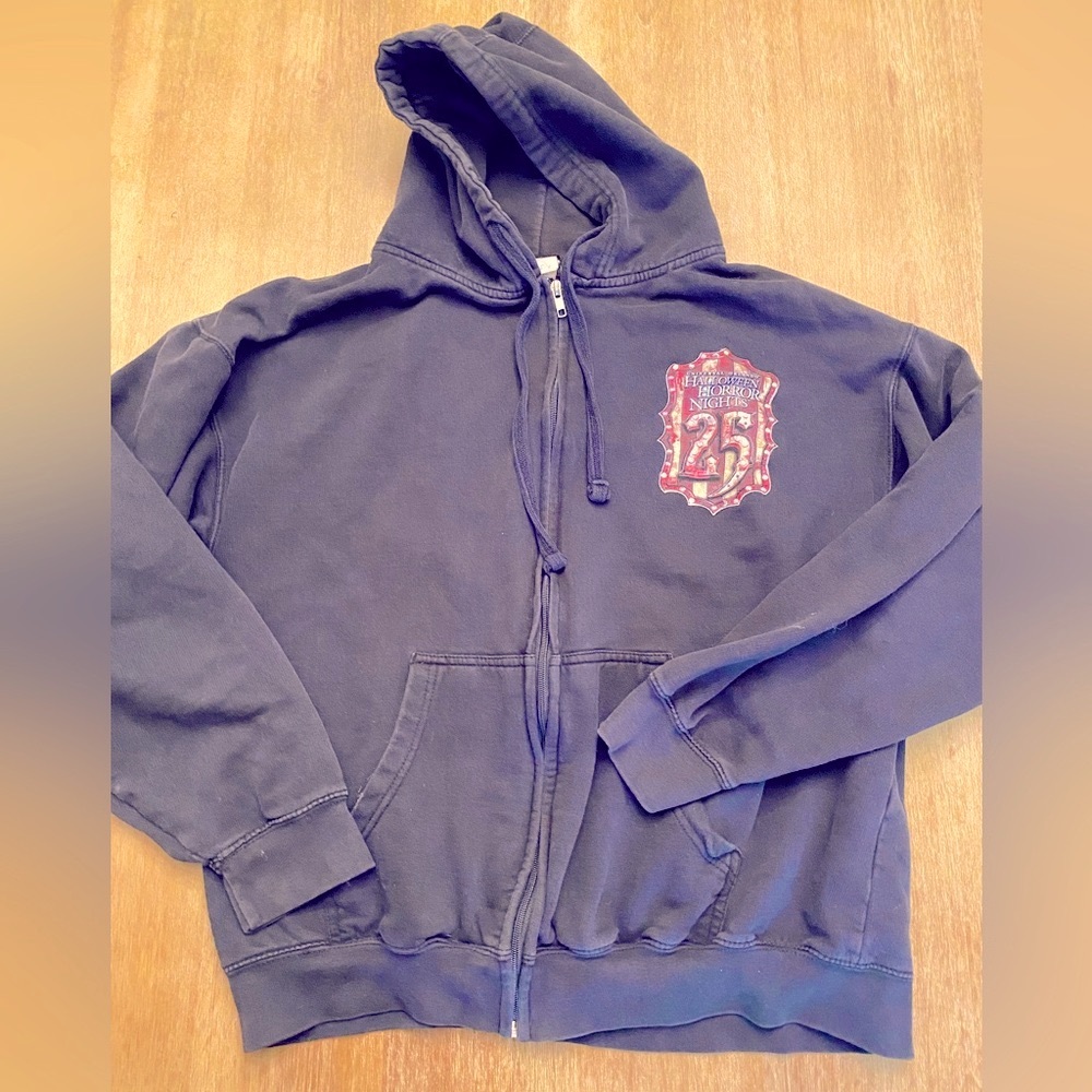 Halloween Horror Nights Rare 25th Anniversary Hoodie 2015 Size Jack the Clown.